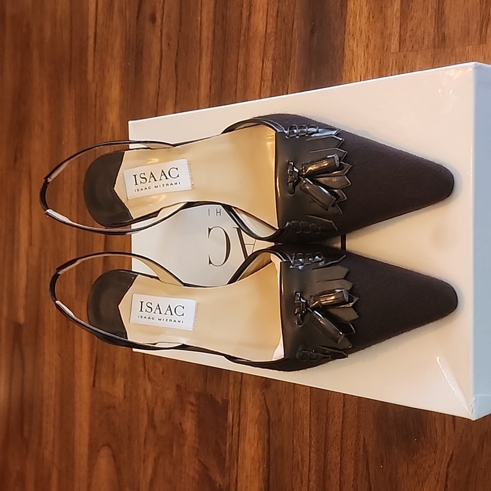 Isaac Mizrahi Brown Slingback Kitten Heels